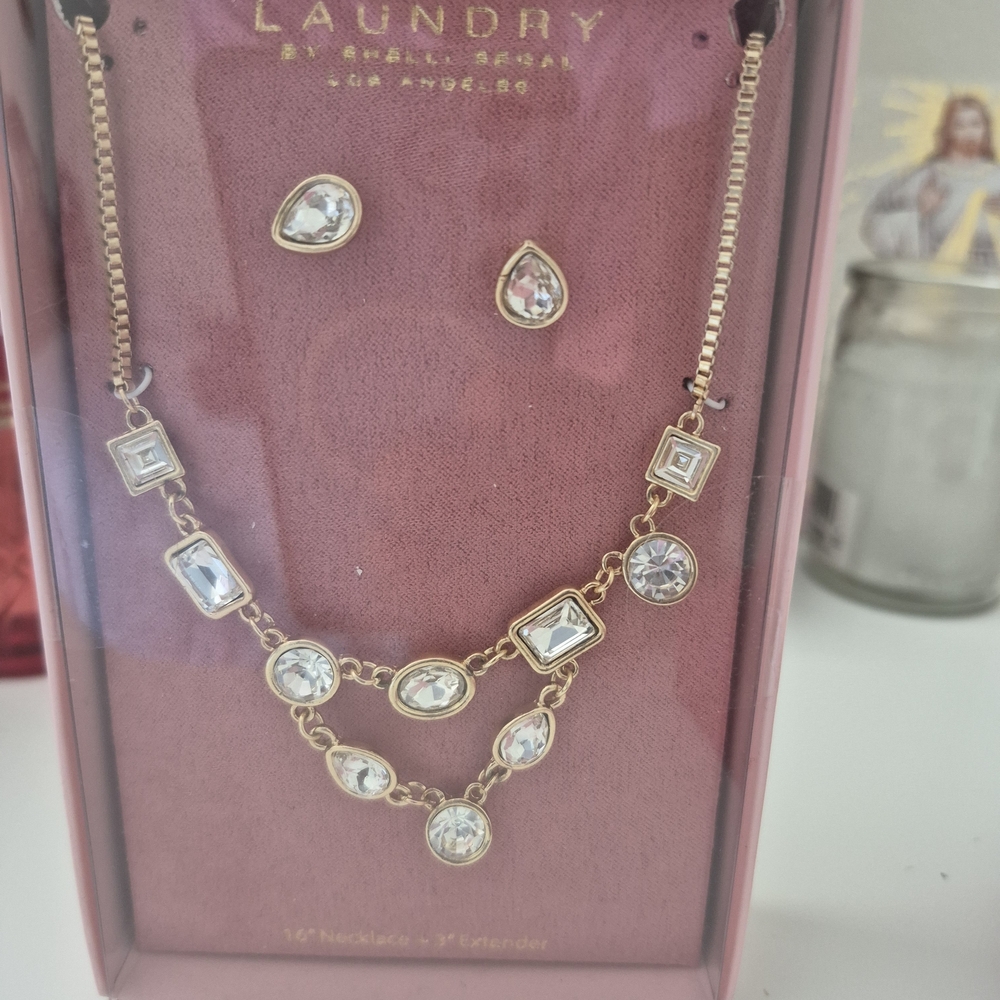 Laundry By Shelli Segal Gold Necklace with Clear Stones